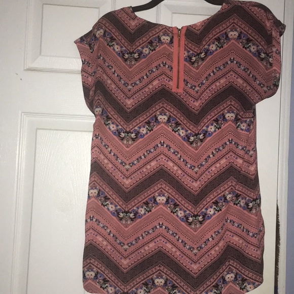 Pink blouse - Picture 2 of 2